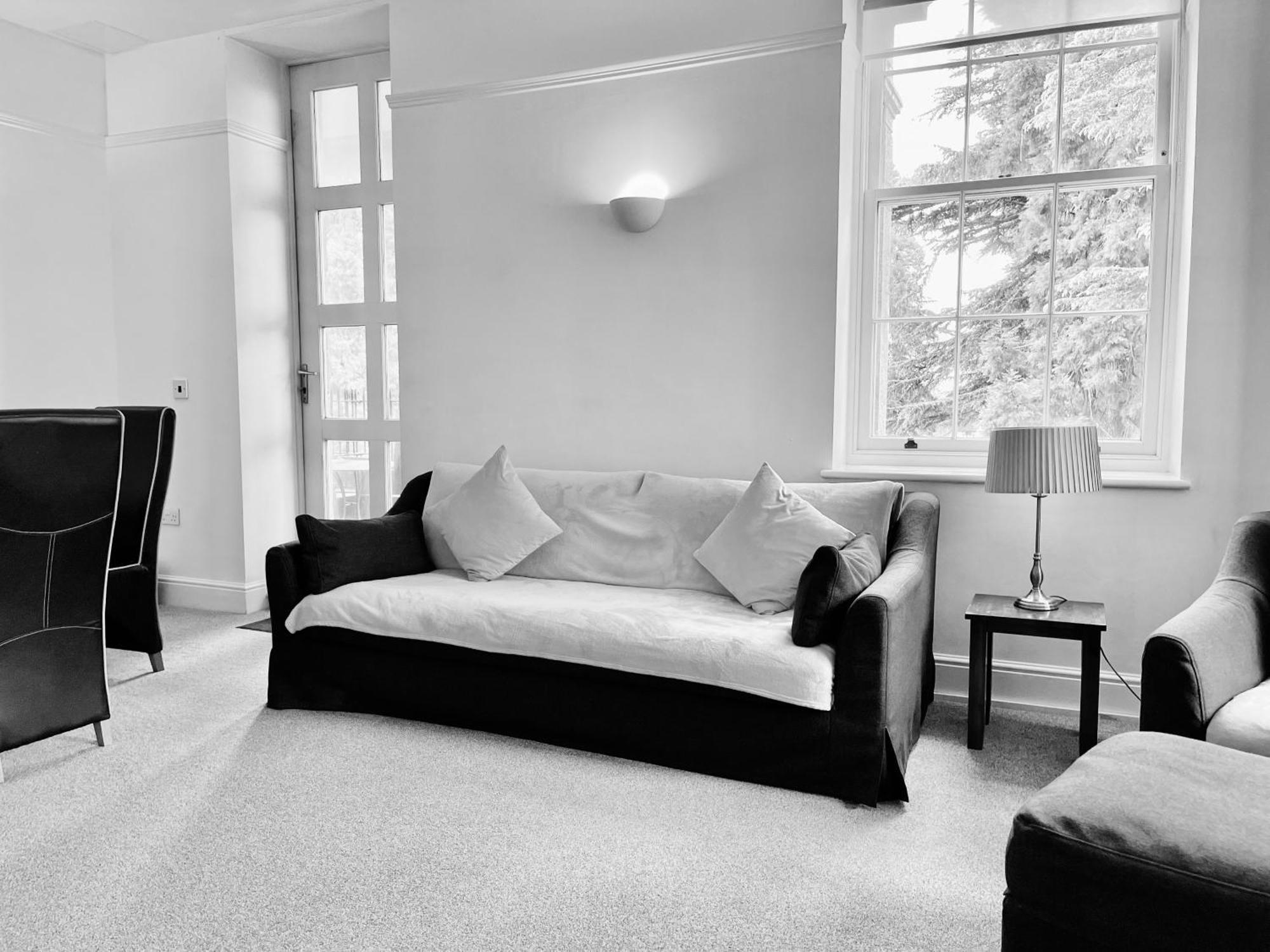 St Andrews Apartments Maidstone Eksteriør bilde