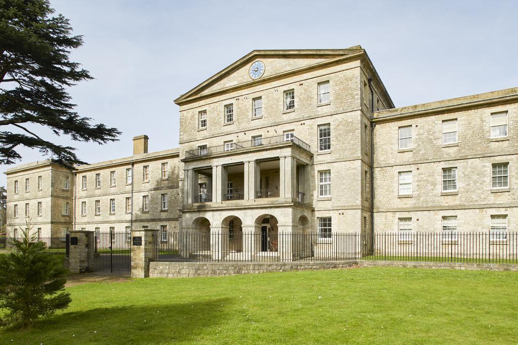St Andrews Apartments Maidstone Eksteriør bilde
